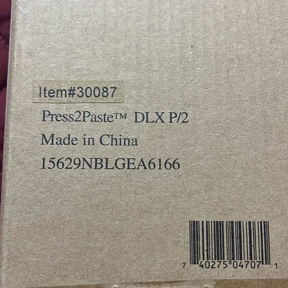 Press2Paste hands free toothpaste dispenser NEW NWT - Picture 7 of 8